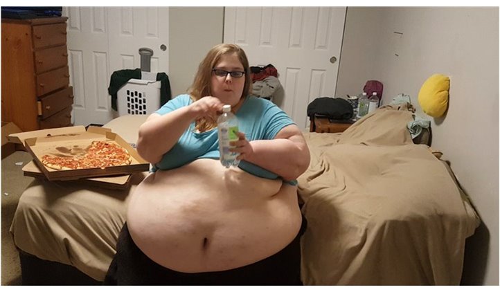 SSBBW CARMIN CARMELLO - EATS PIZZA