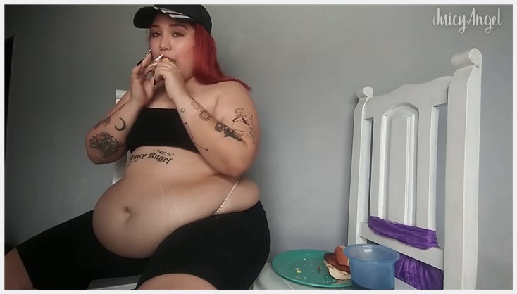 Juicyangel - 2020-10-16 - 2 Milanese sandwich vs 1 fat girl