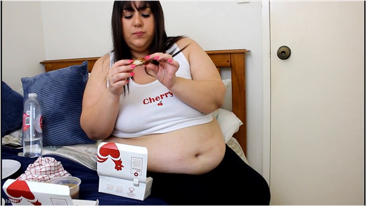 Layla BBW - chicken treat stuffing