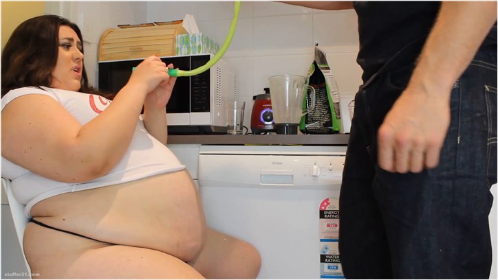 Layla BBW - funneling wg shake