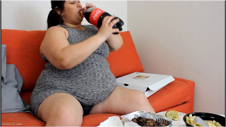 Layla BBW - fast food overload
