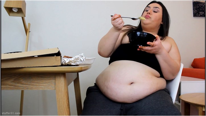 Layla BBW - gorging myself