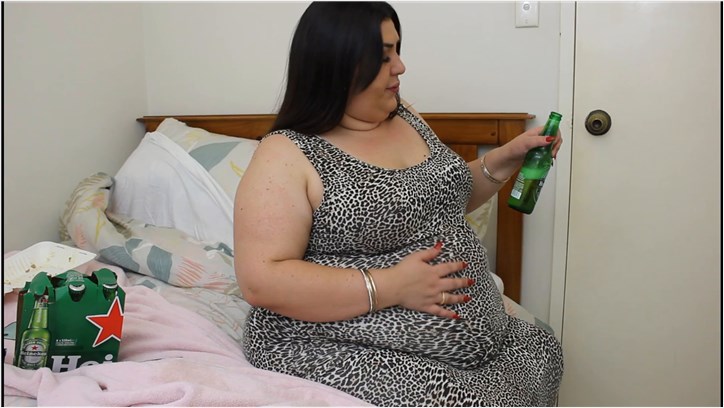 Layla BBW - getting drunk and stuffed