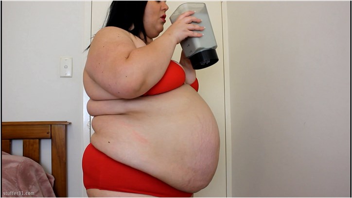 Layla BBW - wg shake in bikini request
