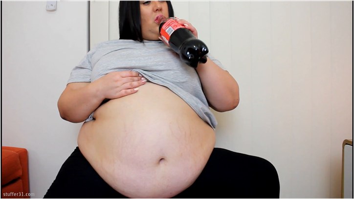 Layla BBW - bloated belly sloshing