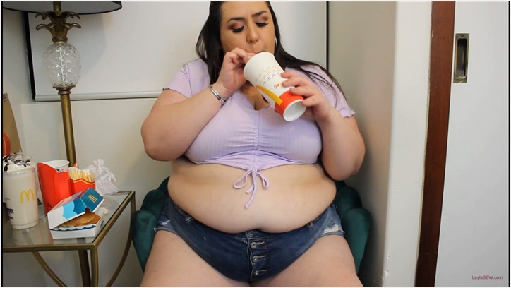 Layla BBW - mcdonalds button pop