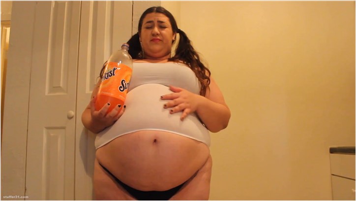 Layla BBW - stuffed soda