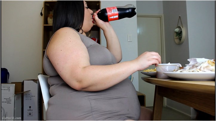 Layla BBW - huge thanksgiving stuffing