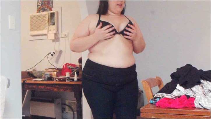 Layla BBW - outfits request