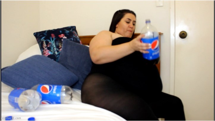 Layla BBW - six litre chug in bodysuit request