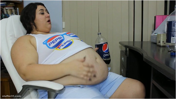 Layla BBW - six litre pepsi bloat