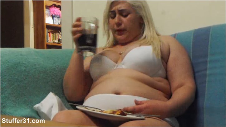 Layla BBW - huge stuffing request 2