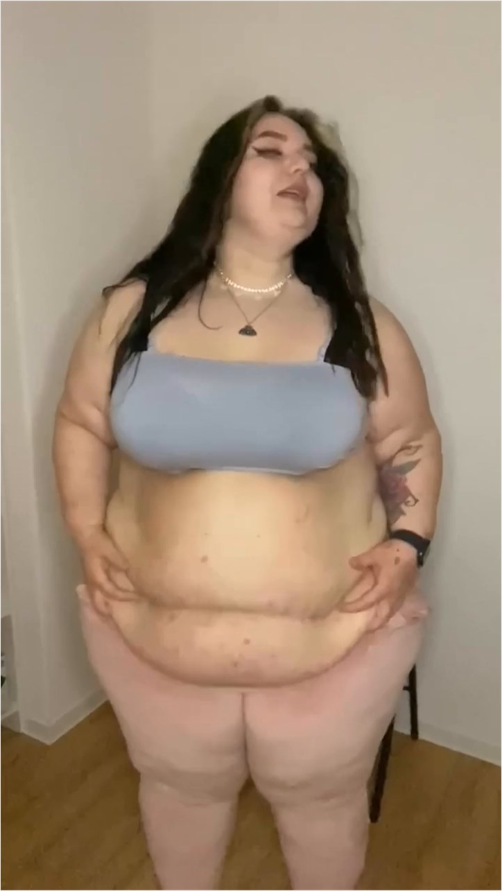 Curvage PinkBubblePig - FullSizeRender 1