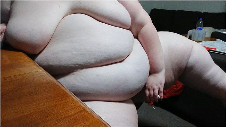 SSBBW TubbyToni (nyanfat) - Sitting vibe fun