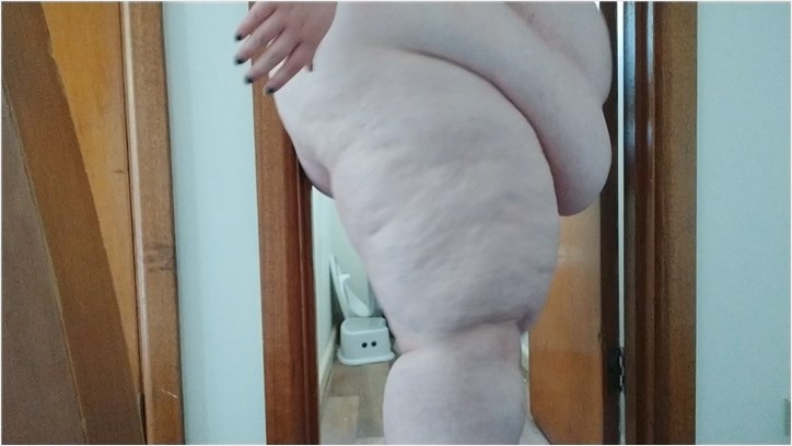 SSBBW TubbyToni (nyanfat) - Doorway squeeze