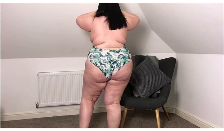 BBW Kitty Piggy - 2019-4-24 Beach Body Ready