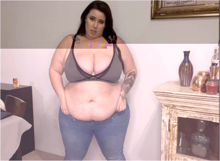 BBW Lauren Lush - Small Clothes Weigh In