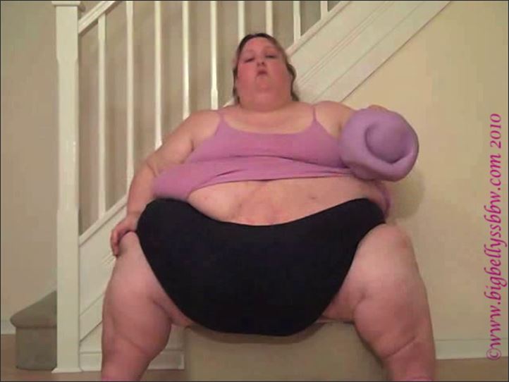 BigBellySSBBW - Exercising