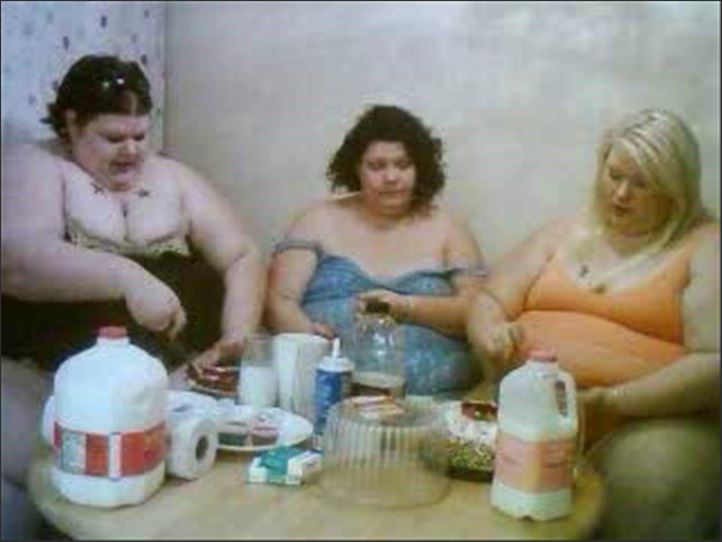 Destiny BBW - birthday stuffing 046