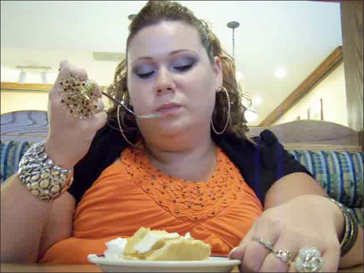 Destiny BBW - bob evans pie 050