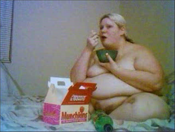 Destiny BBW - cherries 071