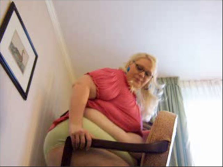 Destiny BBW - tight chair 327