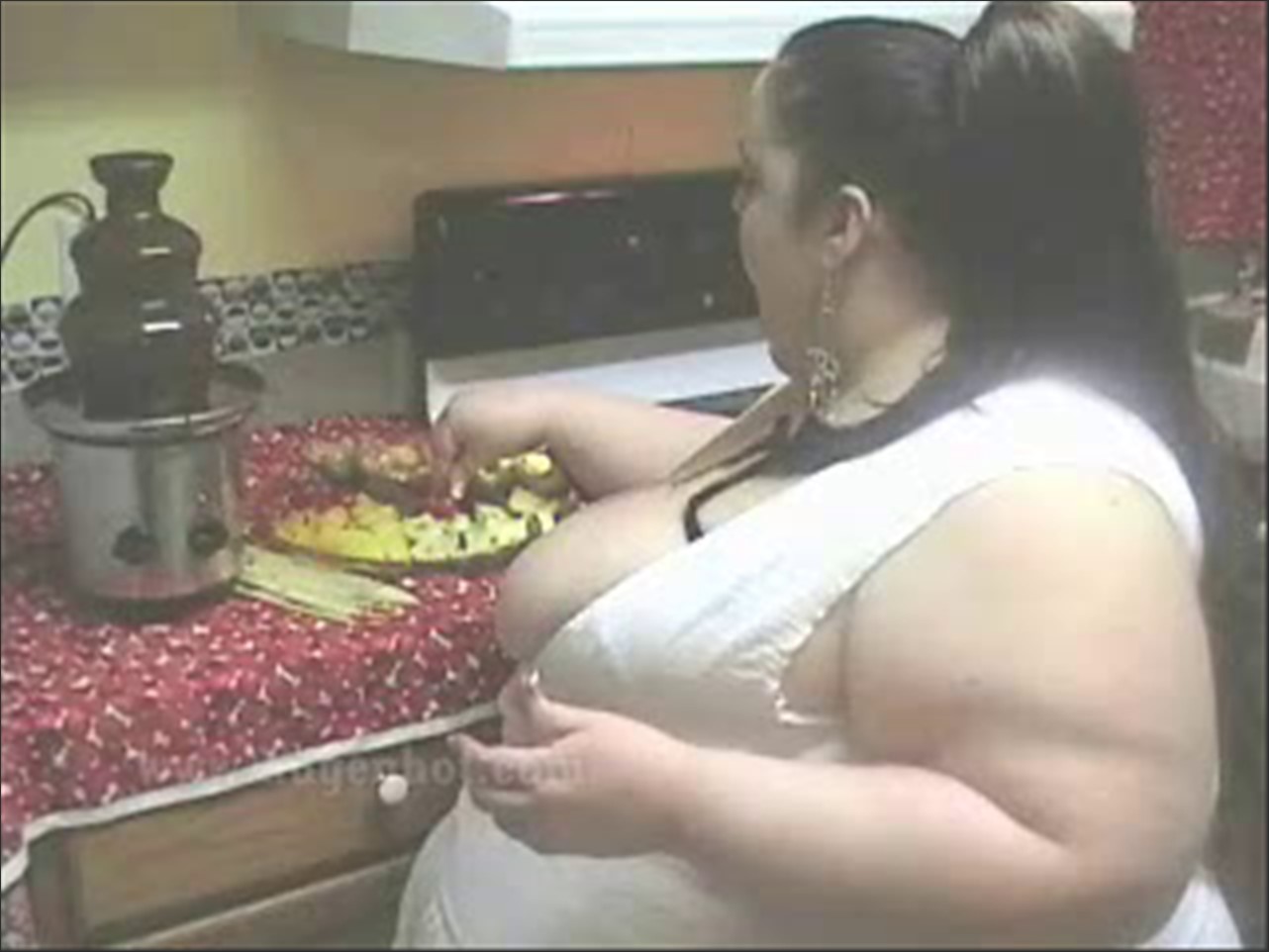 HUGE n HOT(Rhonda) - SSBBW HnH Choco Fountain