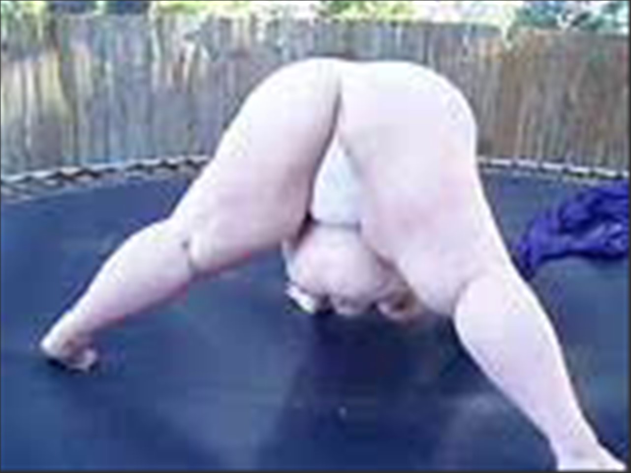 HUGE n HOT(Rhonda) - SSBBW Trampoline