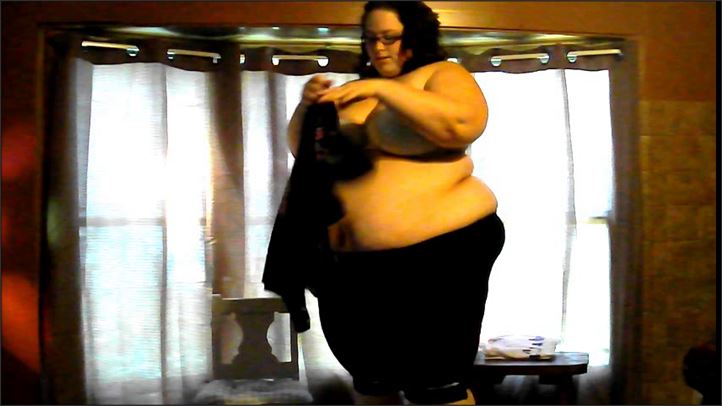 BBW Luscious Amazon - 2013-06-20 - Tight Clothes Squeeze