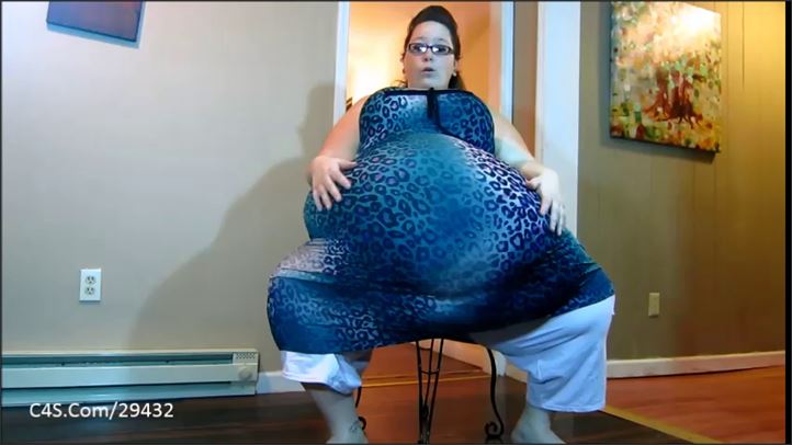 BBW Luscious Amazon - Babysitter Vore
