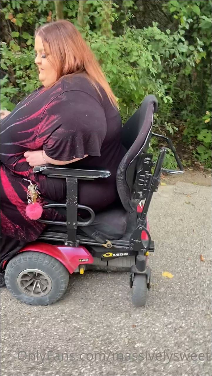 USSBBW MASSIVELYSWEET - Fat Girl Vid 23