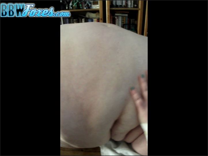 SSBBW Porcelain Fox - 44 bouncing