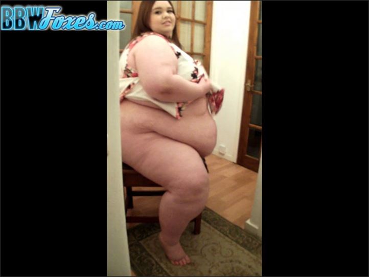 SSBBW Porcelain Fox - 64 jogglewoggle