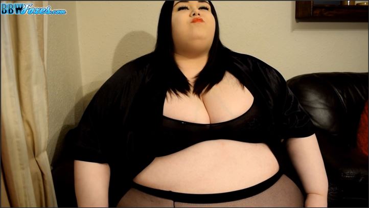 SSBBW Porcelain Fox - Video 128 Yum Yum Feeding Movies