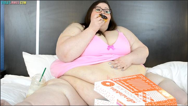 SSBBW Violet James - 563 After Dinner Donuts