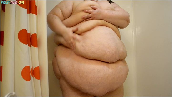 SSBBW Violet James - 589 Shower Peek