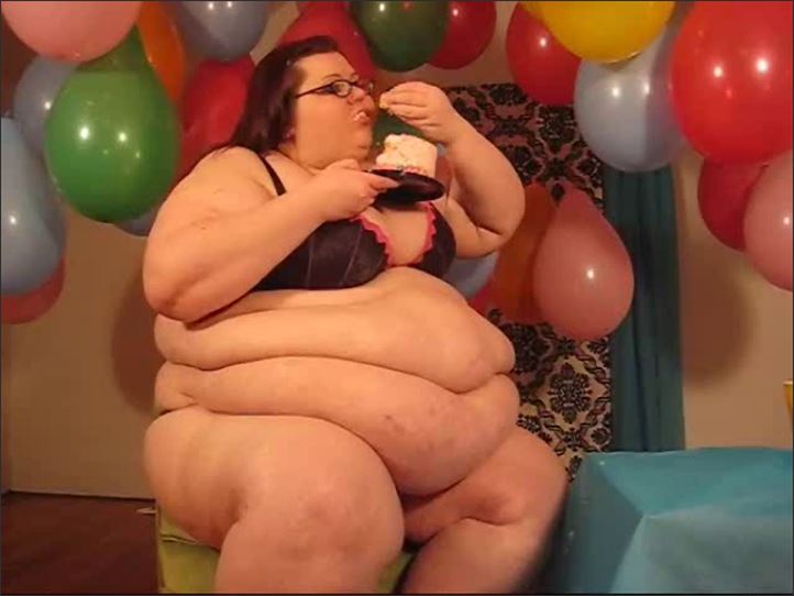 SSBBW Violet James - 916 Unbirthday Cake