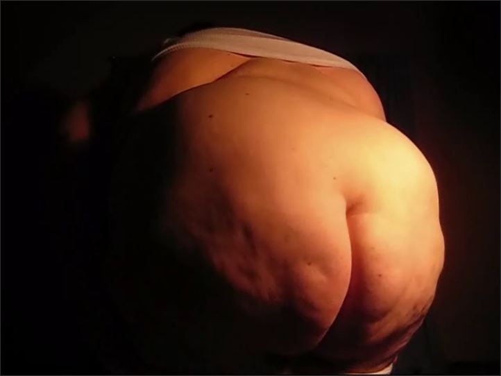 SSBBW Violet James - 932 Booty Shake Smack