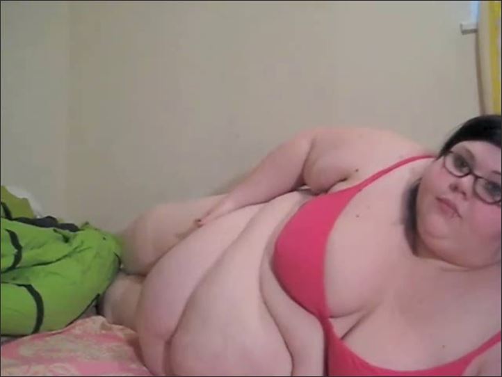 SSBBW Violet James - 959 wiggles and jiggles